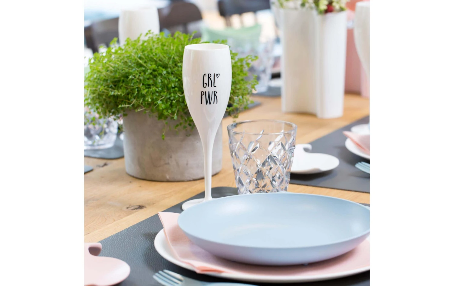 Koziol Sektglas Superglas GRL PWR 100 Ml, 1 Stück, Weiss - Sektgläser 2 Koziol Sektglas Superglas GRL PWR 100 Ml, 1 Stück, Weiss - Sektgläser – Bild 2